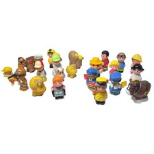 16 Fisher Price Little People